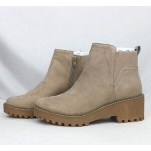 Ladies Taupe Memory Foam Boots sz 11